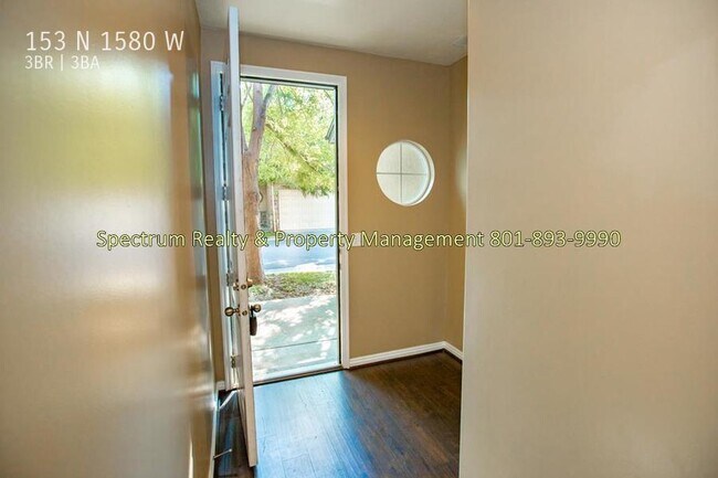 Building Photo - 3 Bd/2.5 Ba Townhome in PG