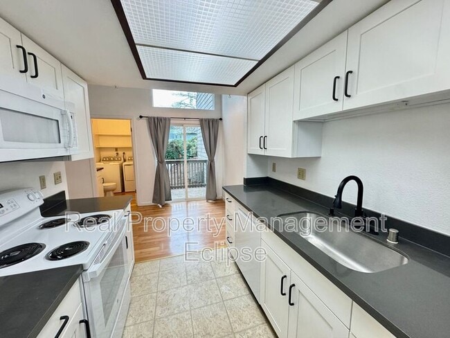 Foto del edificio - 19659 20th Ave NE