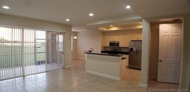 Building Photo - 8207 NW 128th Ln
