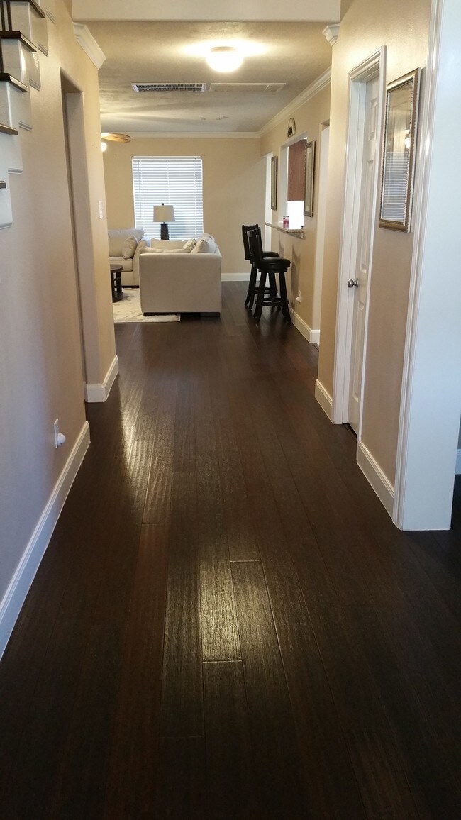 Foto del edificio - 4519 Edgeview Rd