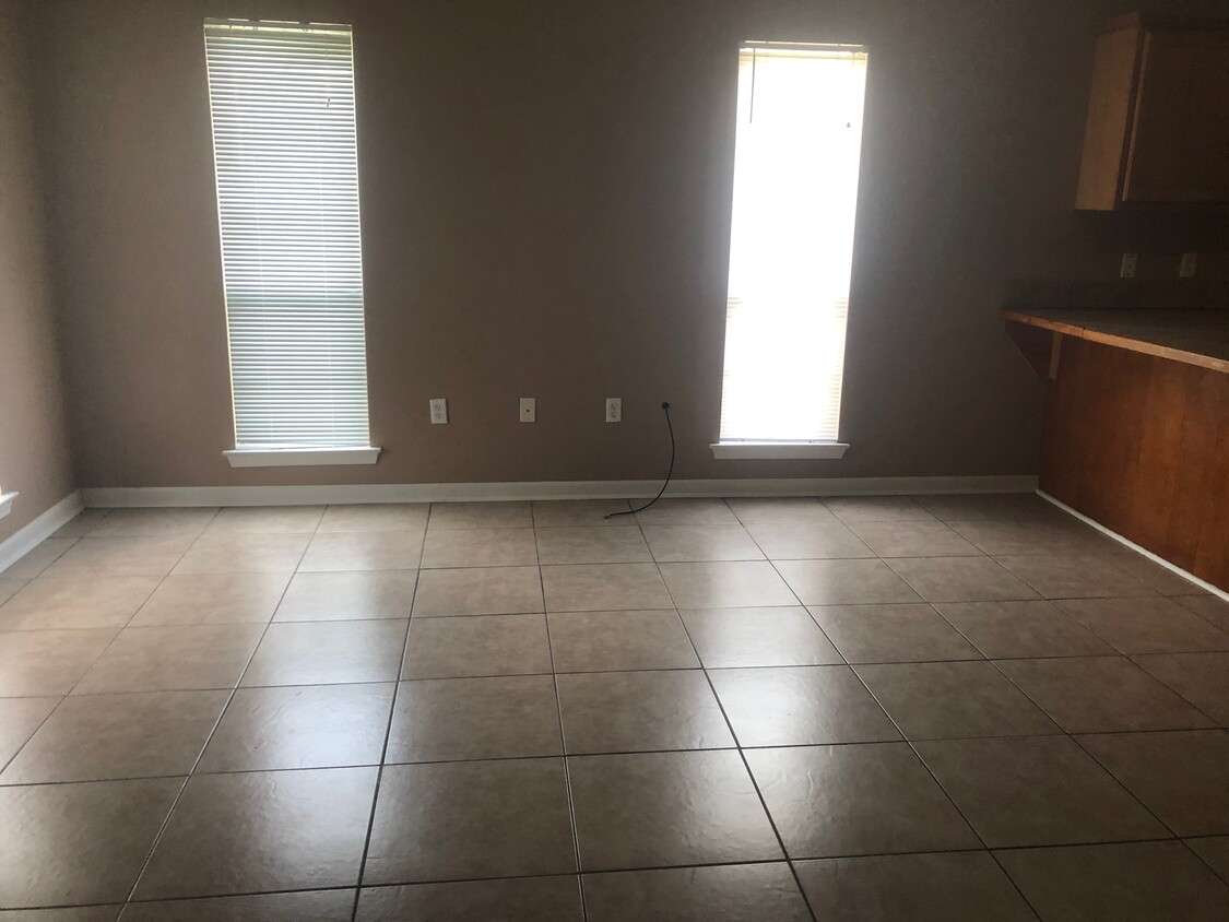 Foto principal - 505 N Holly St