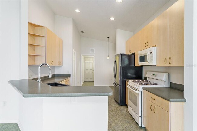 Foto del edificio - 777 Summit Greens Blvd