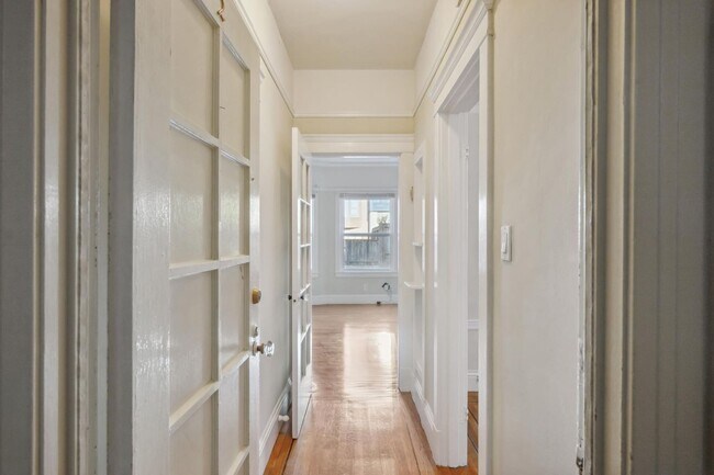 Building Photo - 1342 8th Ave