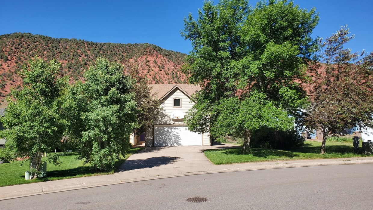 1035 Park W Dr, Glenwood Springs, CO 81601 - House Rental in Glenwood ...