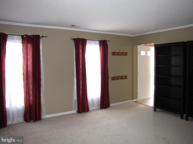 Building Photo - 4530 Lantern Pl