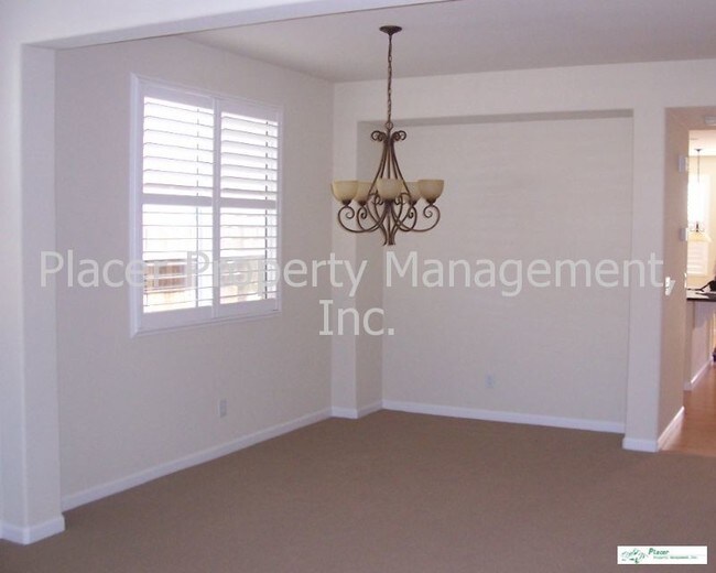 Foto del edificio - 1249 Seymour Cir