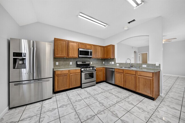 Foto del edificio - 20023 Ravenmeadow Ln