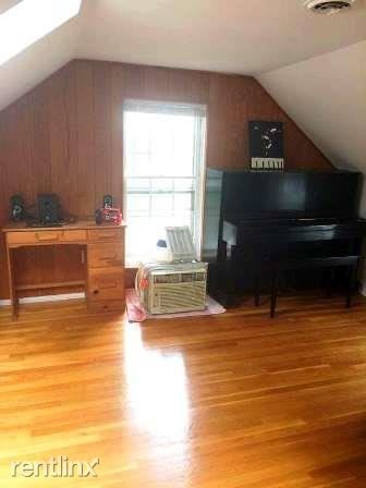 Primary Photo - 1 br, 1 bath Apartment - 1 Franklin Pl # 2