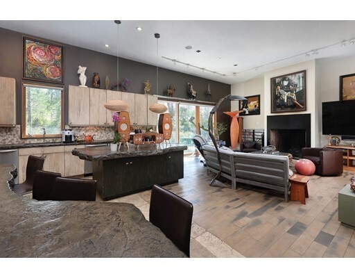 Building Photo - 280 Lee St