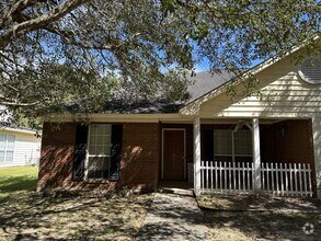 Building Photo - 106 Trellis Way