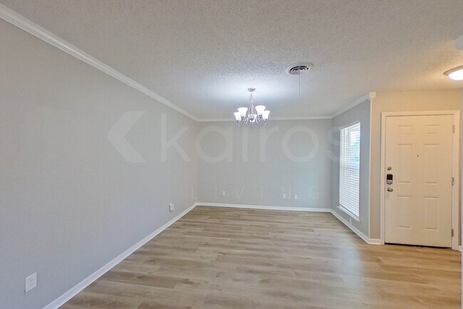 Foto del edificio - 3400 Teckla Blvd