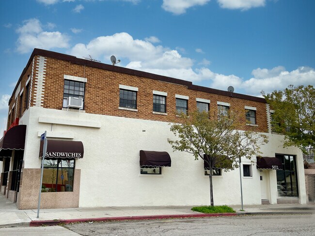 Building Photo - 5072 La Roda Ave