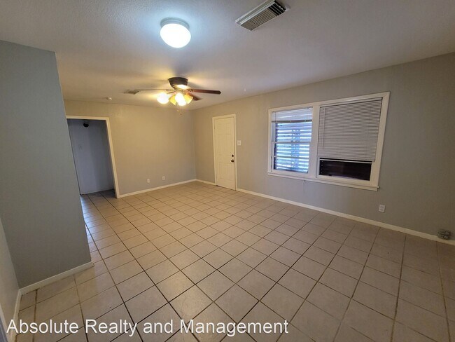 Foto del edificio - 3 br, 1 bath House - 1804 Bayou Homes Drive