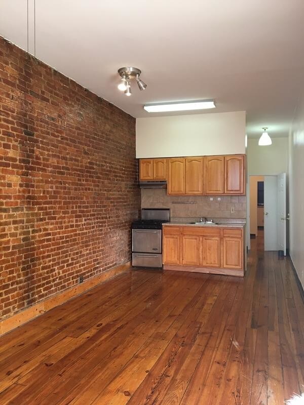 Building Photo - 349 14th Street