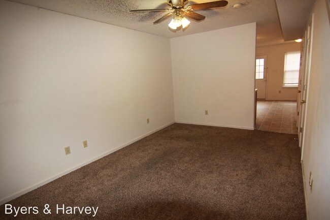 Building Photo - 2302 Raleigh Ct