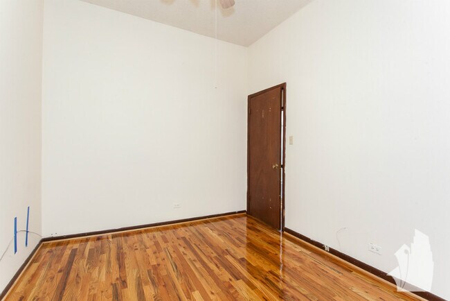 Foto del edificio - 2575 N Lincoln Ave
