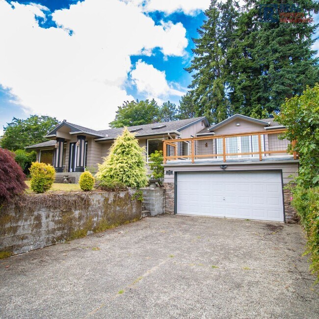 Foto del edificio - Beautiful 3 Bedroom and 2.5 Bathroom Home!