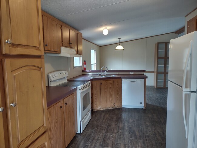 Building Photo - 339 Bright Star Rd