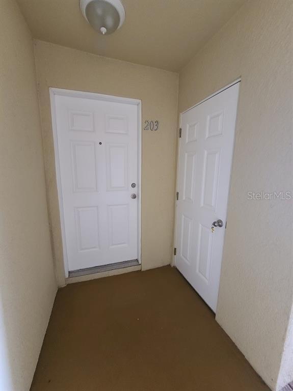 Building Photo - 5041 Royal Palms Wy