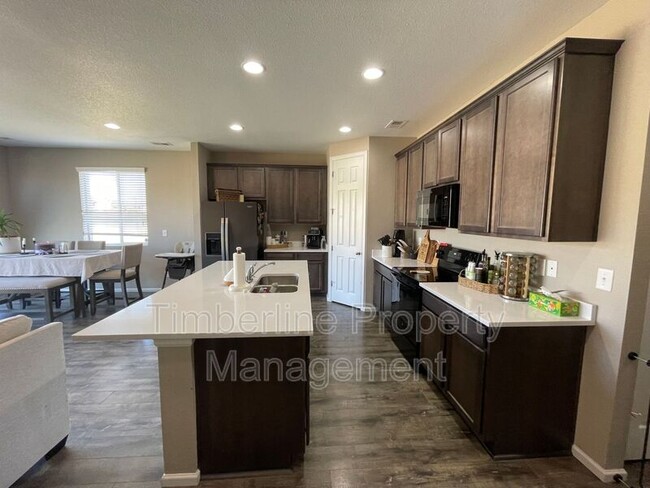 Foto del edificio - 6382 Anders Ridge Ln