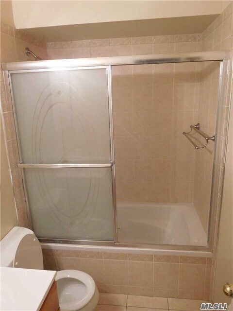 Foto del edificio - 255-02 Craft Ave