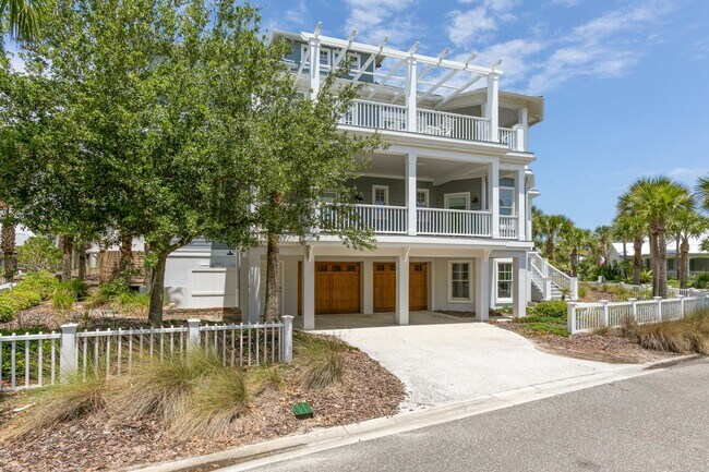 Building Photo - 681 Ocean Palm Way
