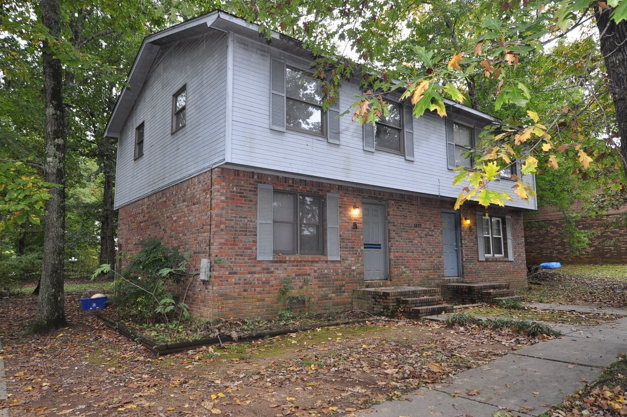 Primary Photo - Blake Bottom 1332