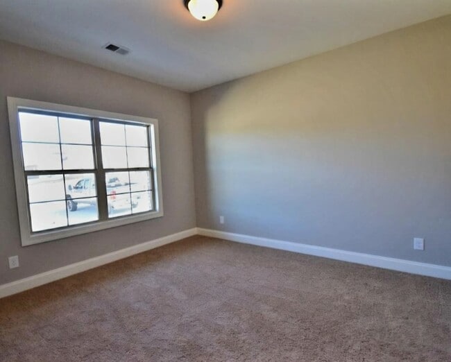 Building Photo - 5305 Patience Dr