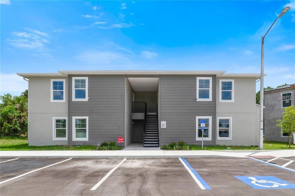 255 Taylor Ln Unit 102.A, Buena Ventura Lakes, FL 34743 Room for Rent