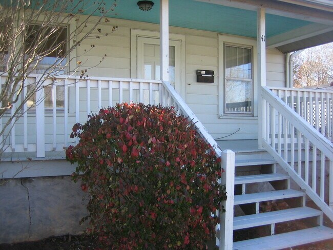 Foto del edificio - 41 Langwell Ave