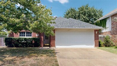 Building Photo - 235 Stuttgart Cir