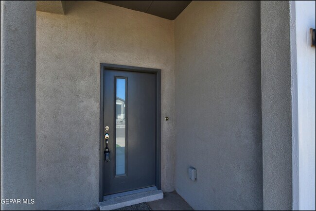 Foto del edificio - 552 Logwood Ave