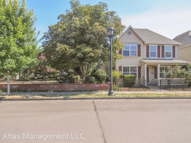 Foto del edificio - 3 br, 2.5 bath House - 572 NE 62nd Ave