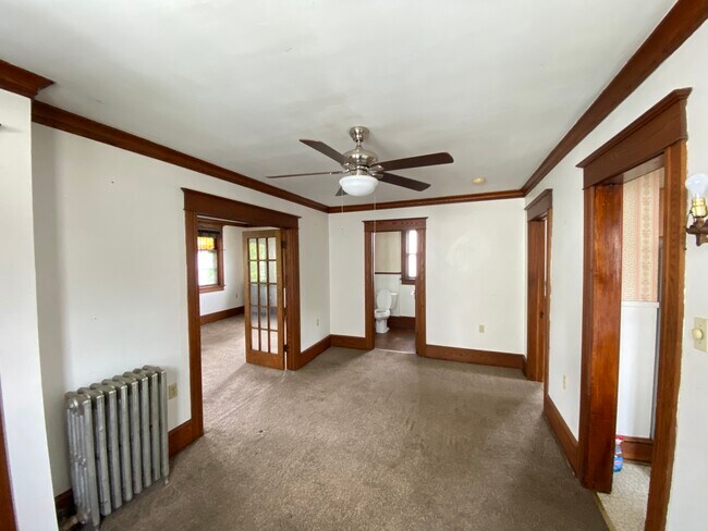 Building Photo - 707 Willow St