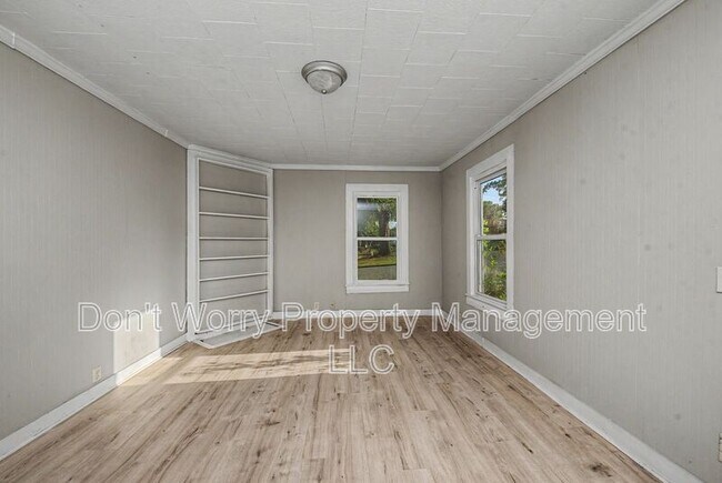 Foto del edificio - 301 N 7th Ave