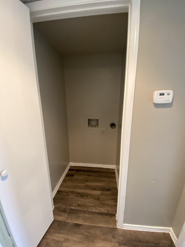 IMG_1976.jpg - Walnut Creek Apartments