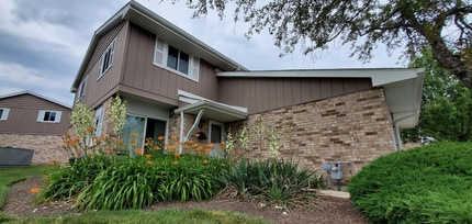 Building Photo - 1576 Dundee Dr