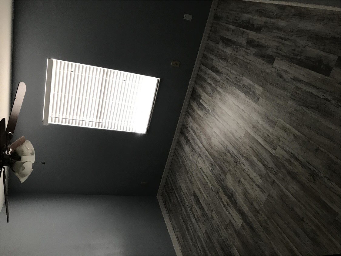 Foto del edificio - 190 Buswell Ave NE