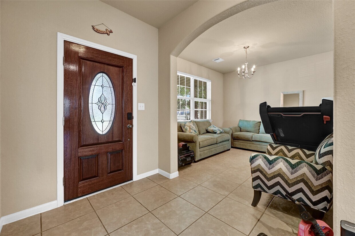 Foto principal - 9981 Stone Creek Ln
