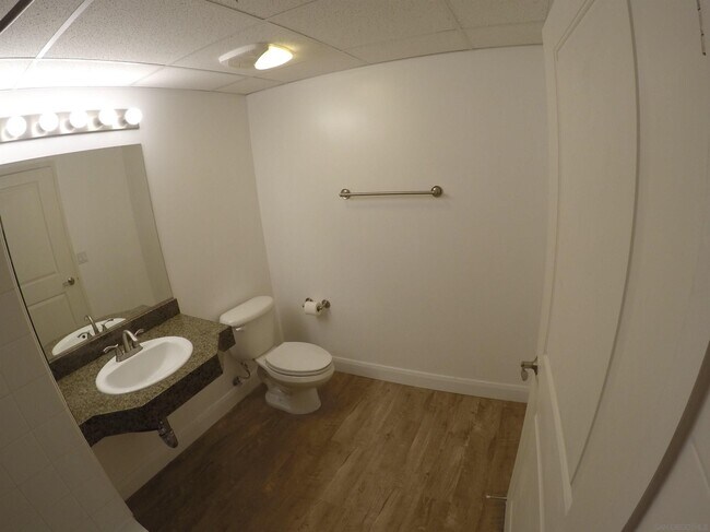 Foto del edificio - 1080 Park Blvd