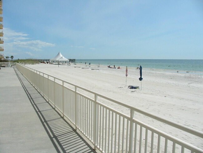 Foto del edificio - 18650 Gulf Blvd