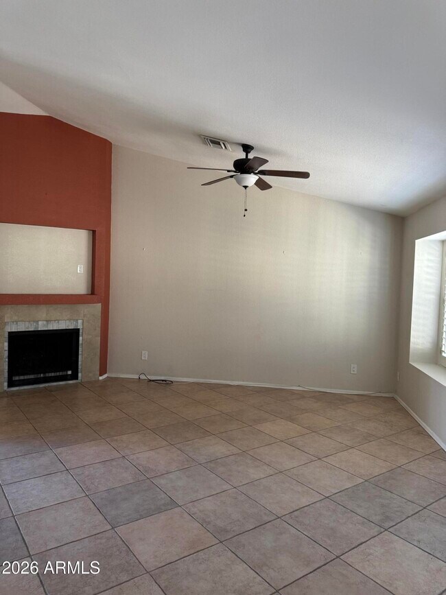 Foto del edificio - 4230 E Saltsage Dr