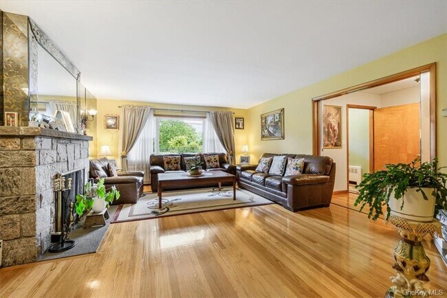 Foto del edificio - 44 Nelson Blvd
