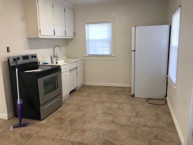 Building Photo - 910 Pecan St