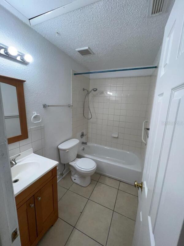 Foto del edificio - 8535 Channelview Cir