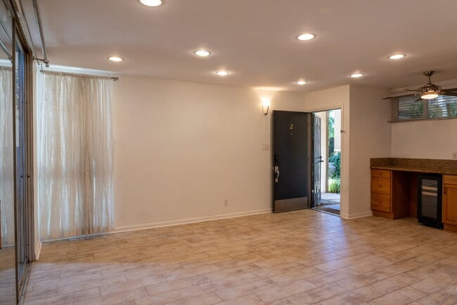 Photo - "Chic Pasadena Condo: 1-Bedroom Gem with Granite Countertops at 465 South Los Robles Ave!"