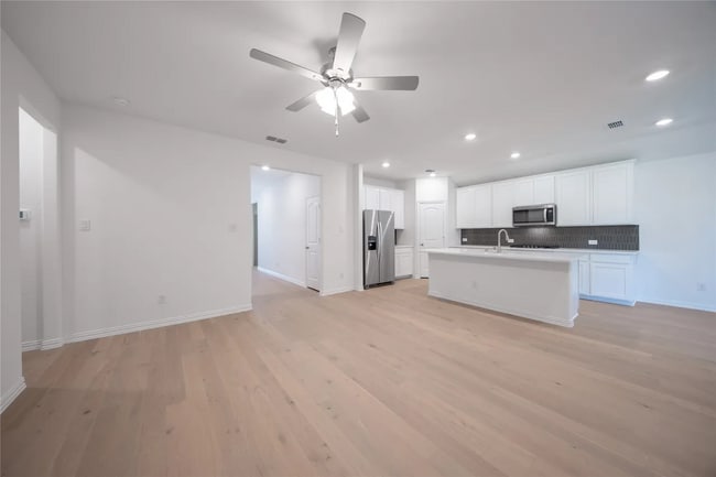 Building Photo - 1707 Blackbird Ln