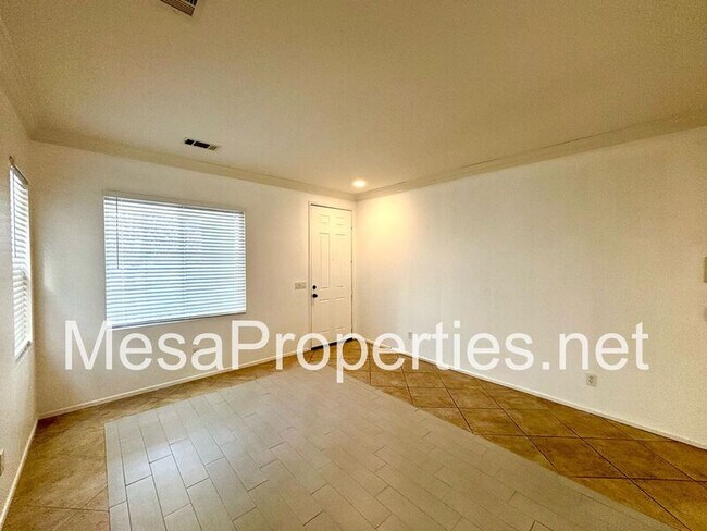 Foto del edificio - 11677 Ellington St