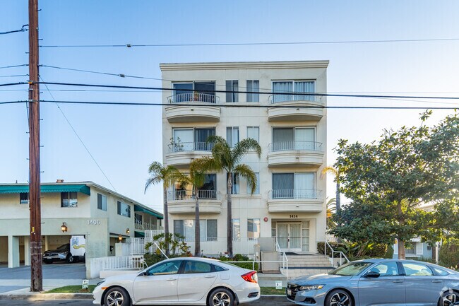 Exterior - 1414 S Saltair Ave