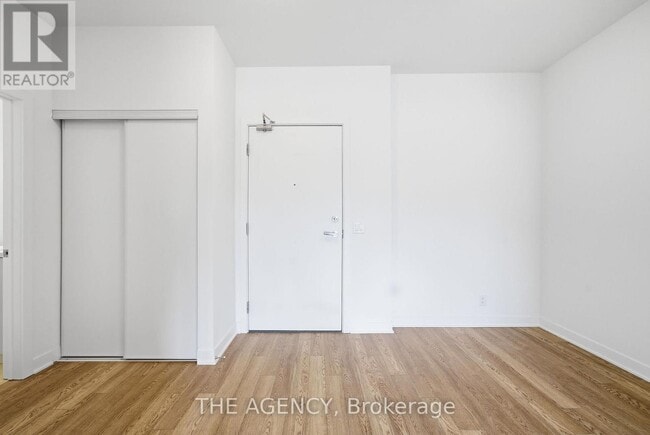 Photo du bâtiment - 51 Clarington Blvd